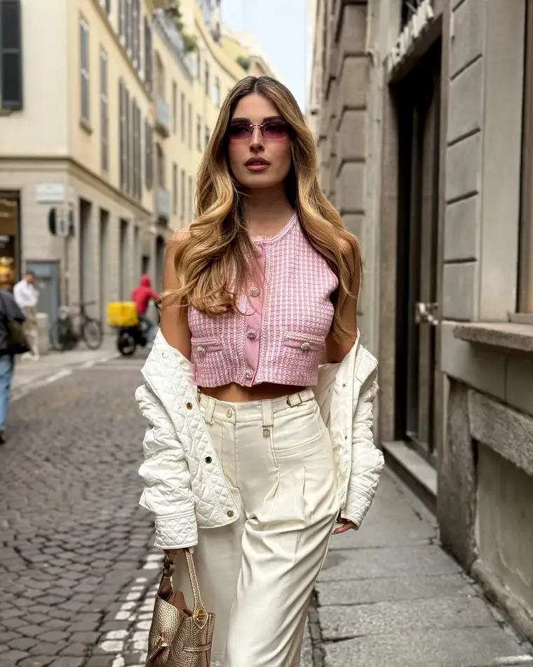 Federica Francia, photo 2 of 3